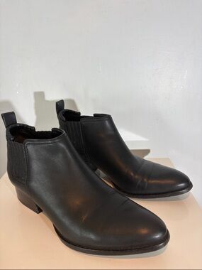 Alexander Wang Kori Cut-Out Heel Ankle Boots black leather size 39
